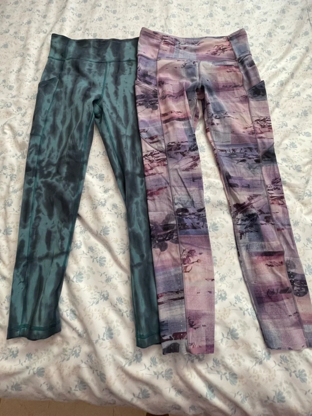 lululemon athletica Girls' Printed Leggings in Teal & Purple Mix